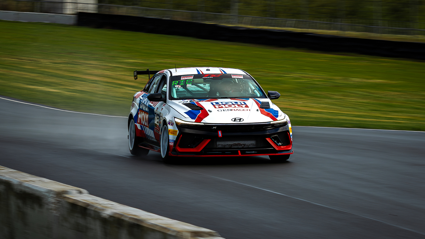 A variety of SRO touring cars running on the circuit
